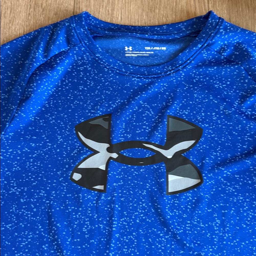 ((3 PIECE)) NIKE UNDER ARMOUR BOYS SHORT SLEEVE TEE BUNDLE BOYS SIZE XL - Picture 4 of 4